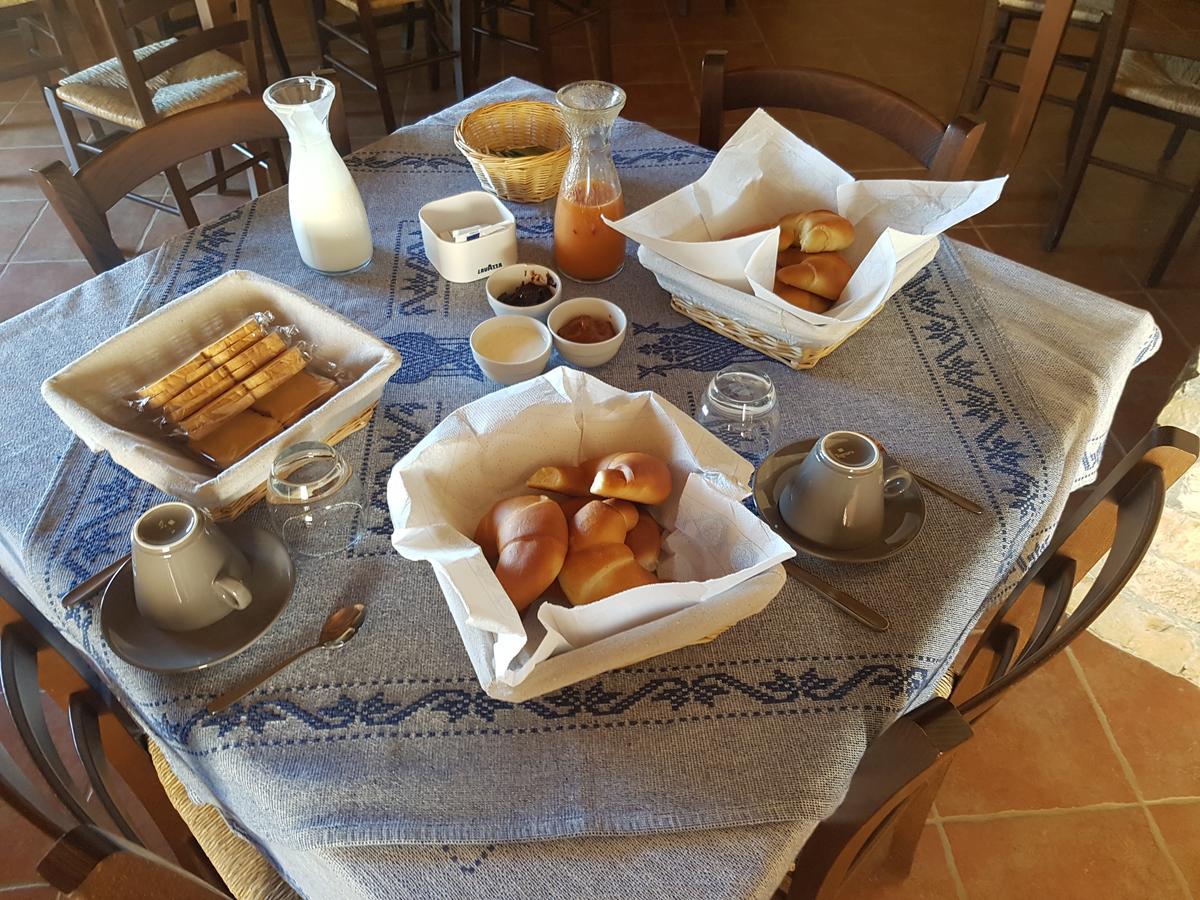 Agriturismo Gennemara Couette-café *